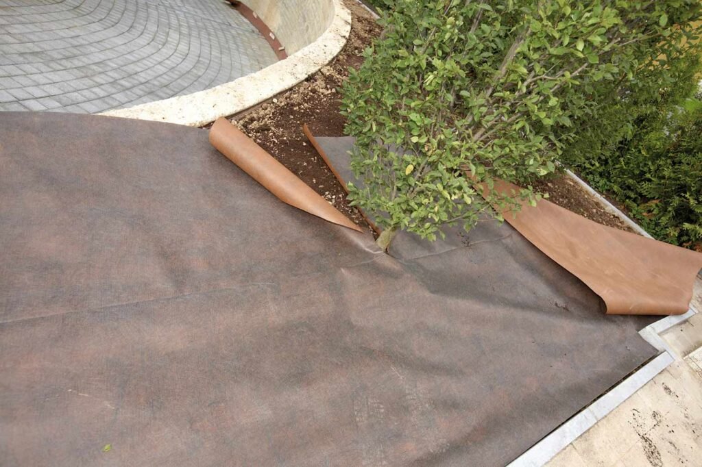 Folija protiv korova